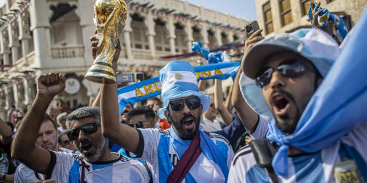 Lima Jam Jelang Semifinal Piala Dunia 2026, Suporter Argentina Padati Area Stadion Mercedes-Benz